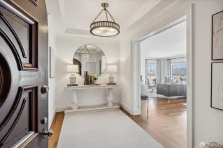 Photo #5: 424031059 Listing