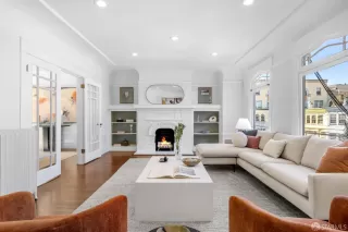 Photo #3: 424031158 Listing 