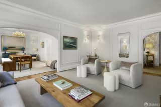 Photo #4: 424031160 Listing