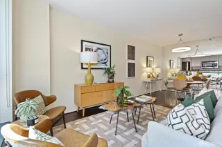 Photo #4: 424031174 Listing