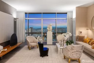 Photo #1: 424031495 Listing