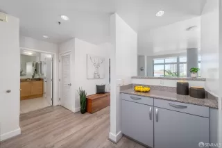 Photo #6: 424031675 Listing 