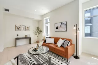 Photo #6: 424032664 Listing