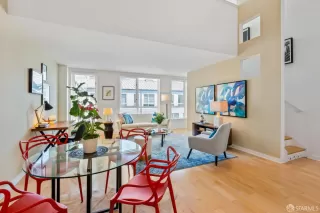 Photo #2: 424032940 Listing 