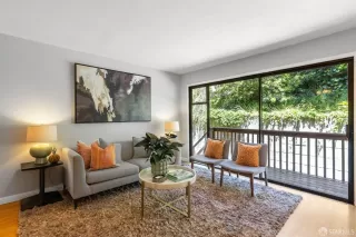 Photo #3: 424033513 Listing