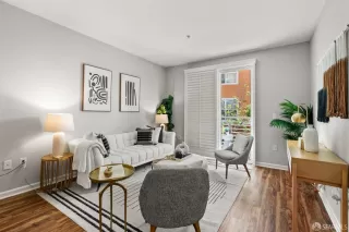 Photo #4: 424033639 Listing 