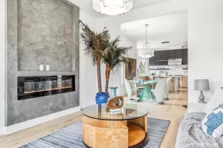 Photo #2: 424033939 Listing 