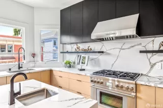 Photo #6: 424033939 Listing 