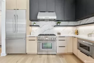 Photo #5: 424034021 Listing