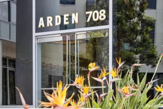 Photo #2: 424034520 Listing