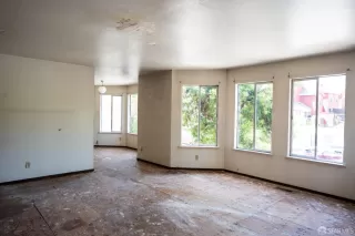 Photo #4: 424035107 Listing