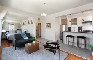 Photo #6: 424035188 Listing 