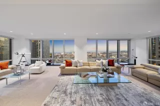 Photo #3: 424035408 Listing