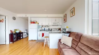 Photo #6: 424035688 Listing 