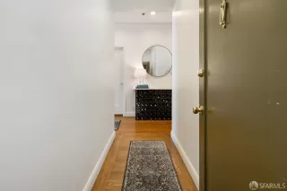 Photo #4: 424035742 Listing