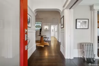 Photo #2: 424035756 Listing