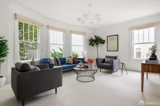 Photo #2: 424037030 Listing