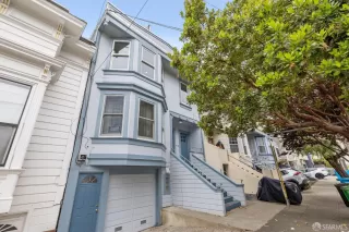 Photo #2: 424037186 Listing