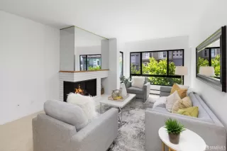 Photo #2: 424037238 Listing