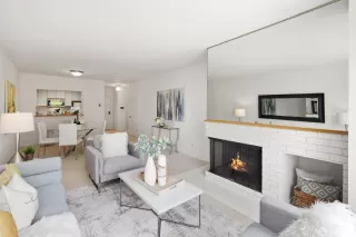 Photo #3: 424037238 Listing