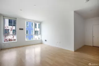 Photo #3: 424037244 Listing