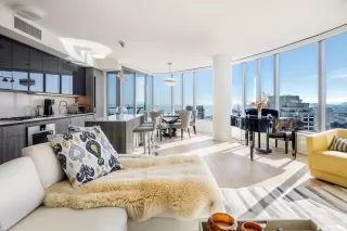 Photo #1: 424037534 Listing