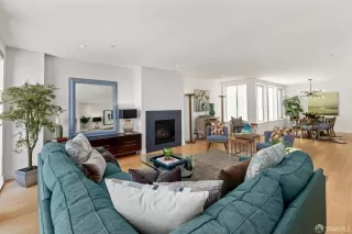 Photo #3: 424037566 Listing 