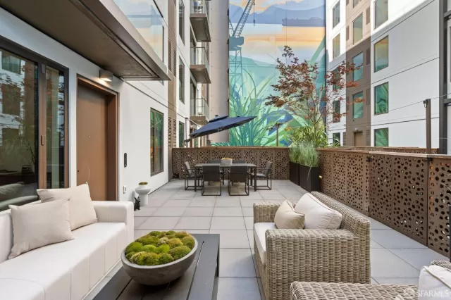 MLS: 424038334 Condo For Sale