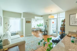 Photo #3: 424038472 Listing