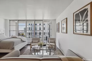 Photo #4: 424038560 Listing 