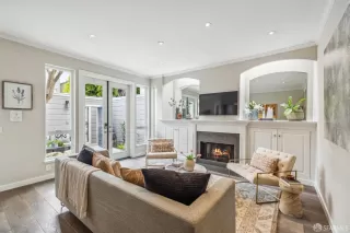 Photo #3: 424038727 Listing