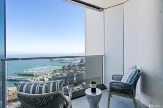 Photo #2: 424038782 Listing