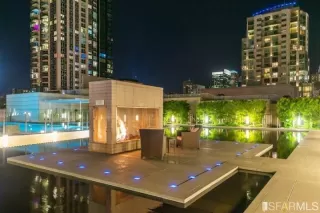 Photo #4: 424038782 Listing