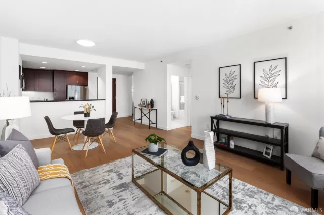 MLS: 424039031 Condo For Sale