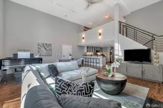 Photo #1: 424039319 Listing 