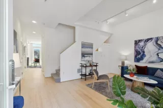 Photo #5: 424039462 Listing 