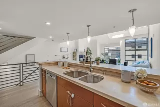 Photo #3: 424039808 Listing 