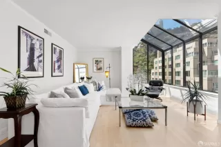 Photo #5: 424039965 Listing