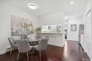 Photo #5: 424040418 Listing 