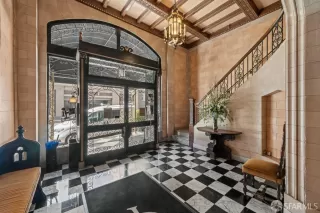 Photo #3: 424040500 Listing 