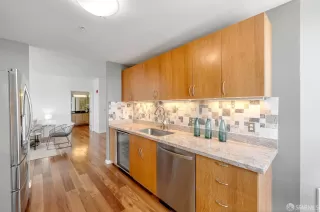 Photo #3: 424041009 Listing