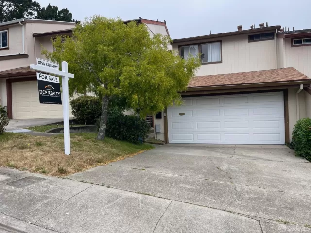 MLS: 424041511 Condo For Sale