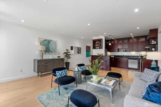 Photo #5: 424041606 Listing