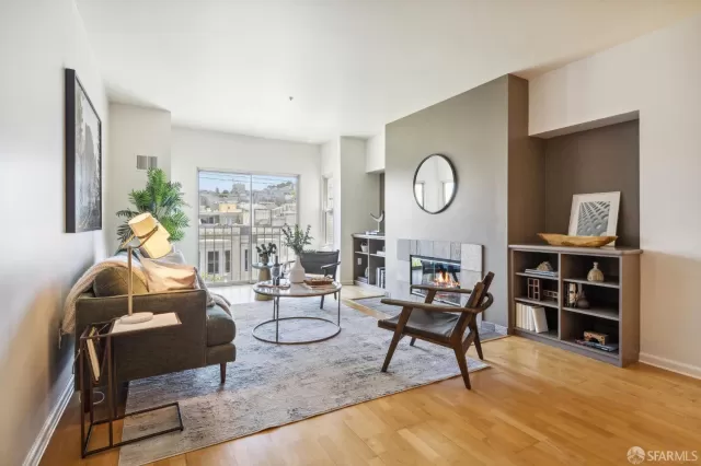 MLS: 424041607 Condo For Sale