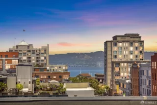 Photo #3: 424042356 Listing