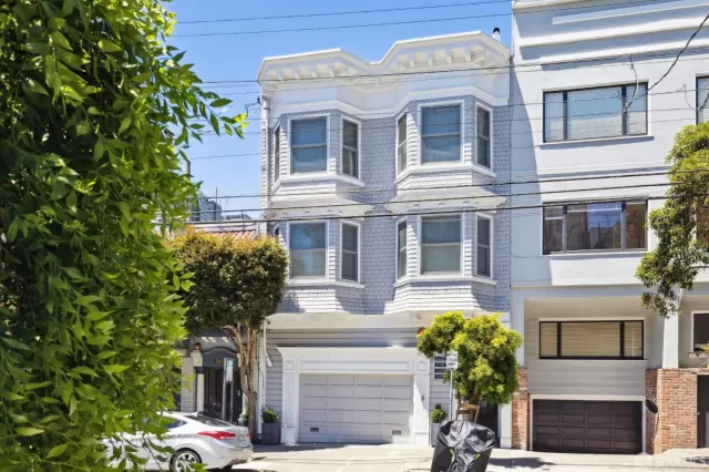 MLS: 424042804 Condo For Sale