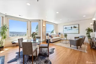 Photo #5: 424042804 Listing 