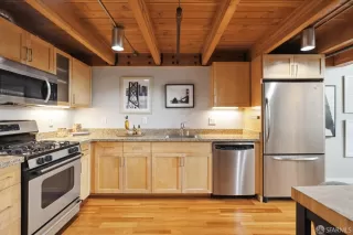 Photo #4: 424042805 Listing