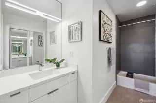 Photo #6: 424042832 Listing 