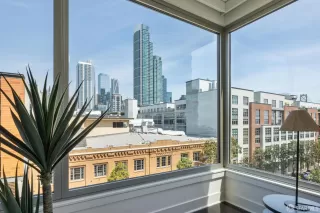 Photo #3: 424043070 Listing